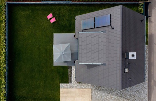 Muritz House | Sustainable Duncan House with fireplace, 3 bedrooms with en-suite bathroom