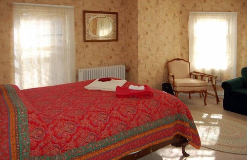 Manchester Center House | Sutton's Place