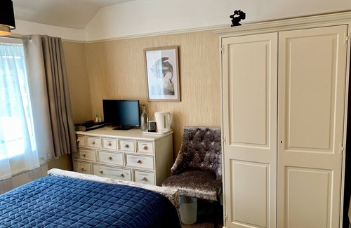 Swindon Bed & Breakfast | SW Bed & Breakfast