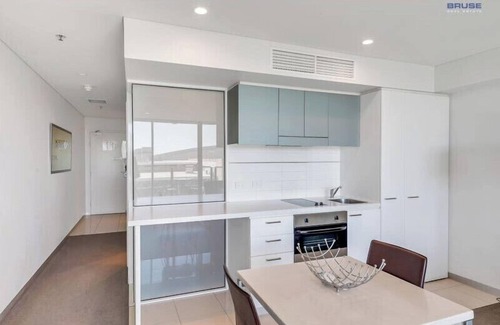 Adelaide Central Business District Apartment | Swainson at Horizons