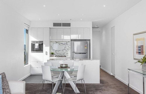 Adelaide Central Business District Apartment | Swainson on Hindmarsh