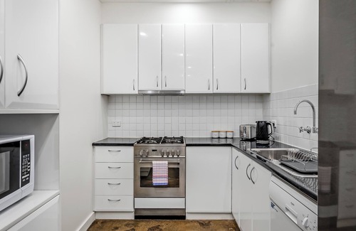 Adelaide Central Business District Apartment | Swainson on Waymouth