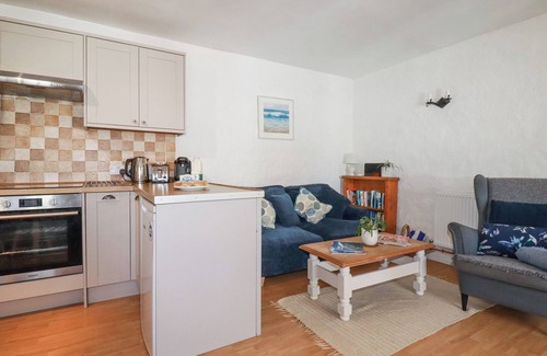 Sticker Cottage | SWALLOW COTTAGE, pet friendly, with a garden in Sticker