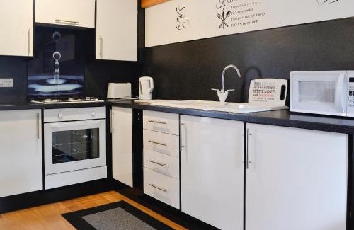 Welton House | Swallow Cottage - Ukc3427