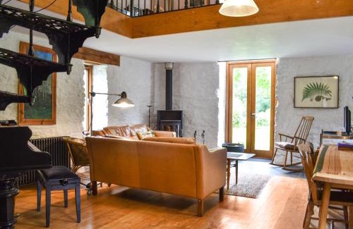Lower Trengale House | Swallows Barn