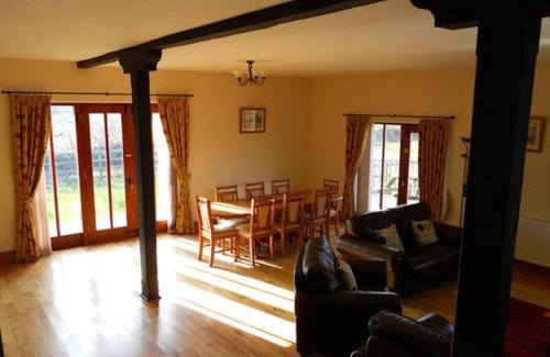 Holsworthy House | Swallows Nest Stanbury Wharf