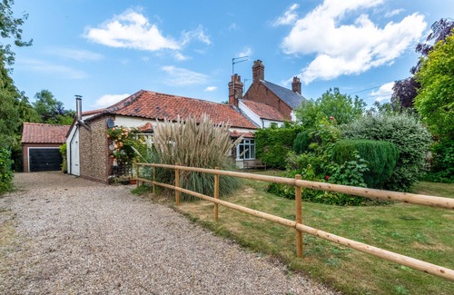 Briston House | Swallows Way - Two Bedroom House, Sleeps 4