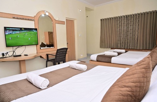Shirdi Hotel | SWAMY RESORT