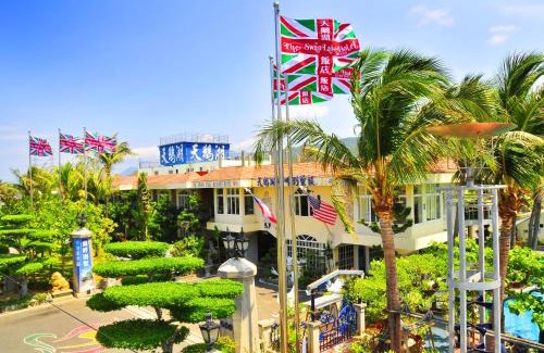 South Beach Resort | Swan Lake Villa Resort