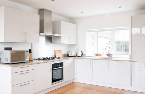 Cirencester House | Swan's Rest (HM103), Lower Mill Estate, Cotswolds