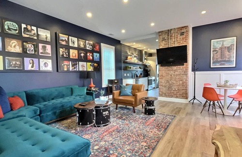 Cherokee Triangle House | Swanky & Upbeat Suites @ Bungalou + Bourbon Bar