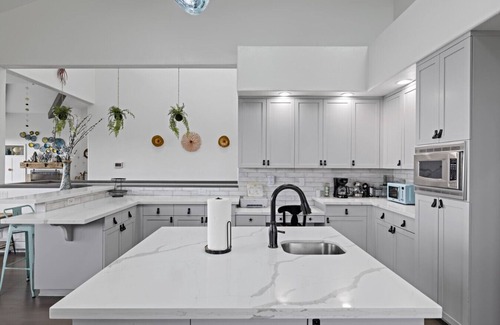 Dillon Beach House | *Sweeping Ocean Views*Hot Tub*King Bed*Garage