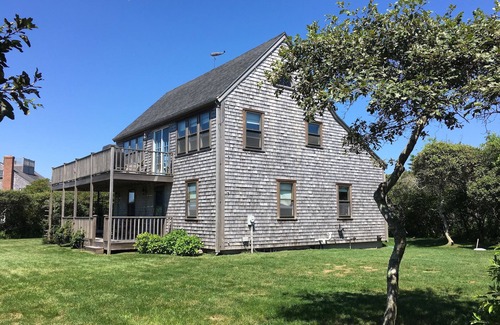 Tom Nevers House | Sweeping Views, Great Family Rental