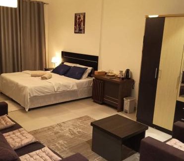 Al Muraqqabat Apartment | Sweet 703-Room-1