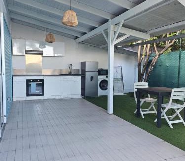 Saint-Pierre Apartment | Sweet Colibri