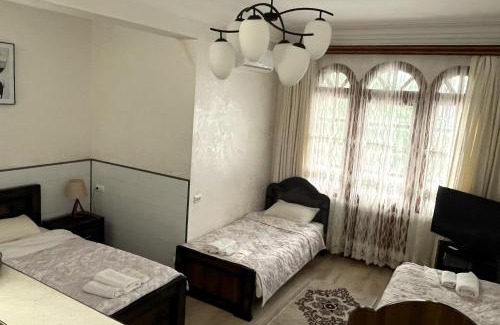 Old Boulevard Hotel | Sweet Home at Ninoshvili 3