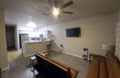 LaPlace Condo | Sweet Home Louisiana-a cozy 2-BR, 2.5 bath-condo with WiFi in enchanting LaPlace