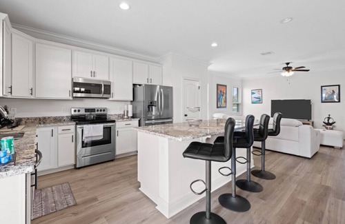 Lake Charles House | Sweet Life Family Haven by the Pondside - WCN232