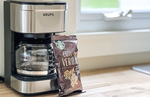 Pellston Cottage | Sweet Little Cottage, Fully Remodeled. .7M to Douglas 2.3 to Airport!