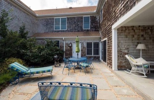 Northeast Virginia Beach House | Sweet Virginia Seas- Spacious 4-bedroom house- 2 minute walk to beach