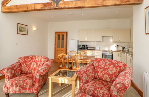 Wing Cottage | SWIFT COTTAGE, pet friendly, character holiday cottage in Milton
