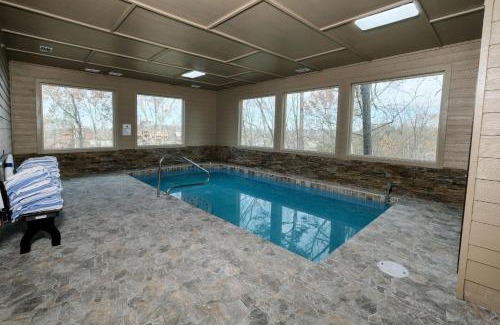 Sevierville Villa | Swim and Gym Mansion