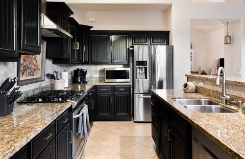 Tatum Ranch House | Swimming and games at Quail Run, nearby Desert Ridge entertainment.