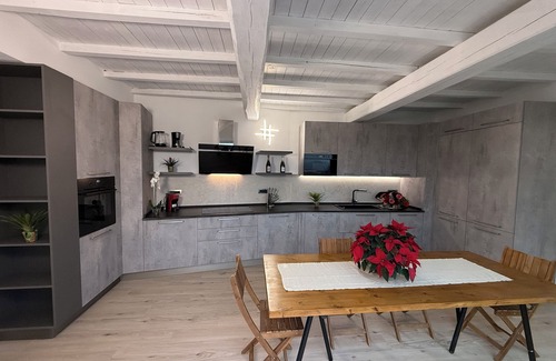 Sarzana Villa | Swimming pool,Sauna,Jacuzzi,Barbecue,A/C,Billiards,WiFi,5minutes from the sea and downtown