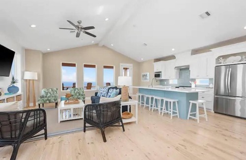 Crystal Beach House | Swimspa | Beachfront | Sleeps 12