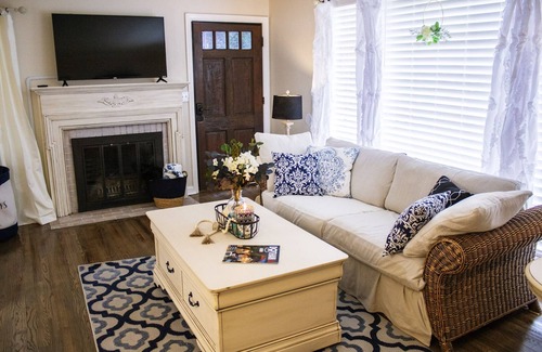 Dothan Cottage | Swing the day away at this adorable 1952 cottage