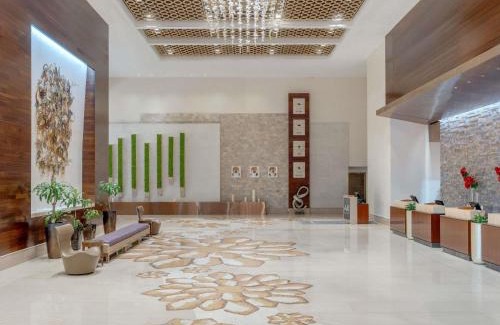 Al Muraqqabat Hotel | Swissôtel Al Ghurair Dubai - Deira & Creek