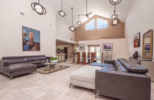 Groveland House | SWISS 105 - Lake Olsen