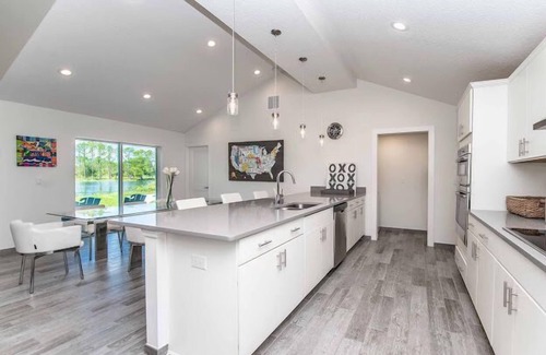 Clermont House | SWISS 14 - Lake Stephanie