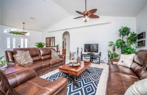 Groveland House | SWISS 56 - Lake Denise