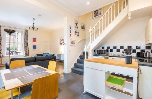 Bootham Apartment | Sycamore Cottage Free on street Parking