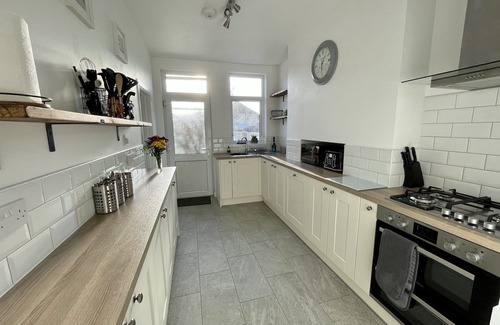 Porthcawl Apartment | Tŷ Newton Nottage Porthcawl Sea, Surf, Golf, Walks