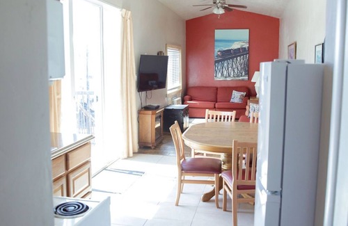 Sevier Apartment | T-00003) The Sante Fe