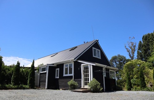 Te Puna Apartment | T H E B A R N Boutique Accomodation