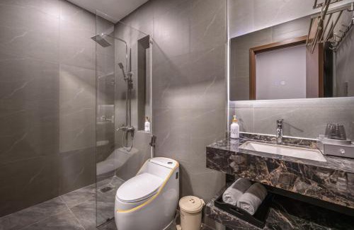 Ngu Hanh Son Villa | T P Residence Villa-3 mins walk to Beach- Full AC