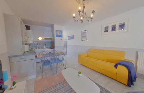 Larmor-Plage Apartment | T1 bis in Larmor-Plage, beach access, 4 pers, WiFi