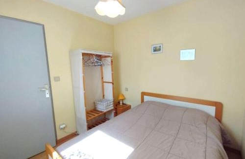 Saint-Lary-Soulan Apartment | T2 Cabine avec Balcon au Cœur des Thermes - 6 Pers, Parking, Proche Télécabines, Équipé Tout Confort - FR-1-457-230