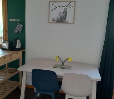 Besse-et-Saint-Anastaise Apartment | T2 confortable - Piscine chauffée - Super Besse