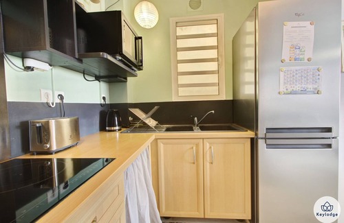 Saint-Denis Apartment | T2 - Evid8nce - 42 m2 – swimming pool – Saint-Denis