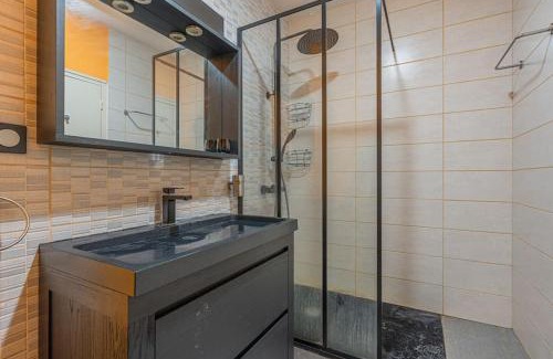 Secteur 2 Apartment | T2 Historique du XVIIIeme - Calme & Tout Equipé avec Wifi