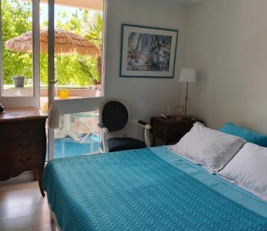 La Rochelle City Centre Apartment | T2 loggia et piscine