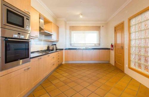 Obidos Apartment | T2 Terraço Privativo vista mar Praia del Rey A1