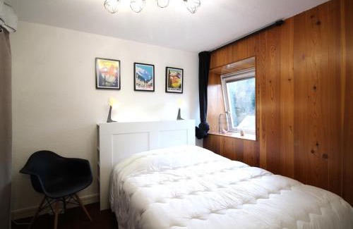 Mont-Dore Apartment | T2bis confortable au pied des pistes - 6 pers, parking, local à skis, animaux acceptés - FR-1-415-149