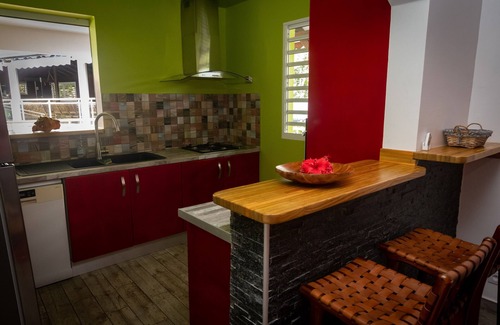 Lamentin House | T3 Alamanda - Super gîte with pool view