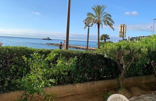 Roquebrune-Cap-Martin Apartment | T3 APARTMENT - SEAFRONT ROQUEBRUNE CAP MARTIN 06
