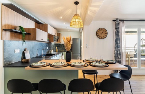 Le Tampon Apartment | T3 - COEUR DE VILLE, Elegant renovated T3 in downtown Le Tampon - Comfort & Modernity
